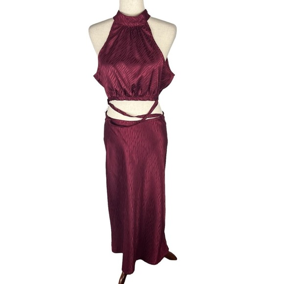 LULU'S FIERCE VISION JACQUARD CUTOUT SATIN MIDI DRESS IN WINE RED NWT SIZE LARGE - Picture 3 of 16